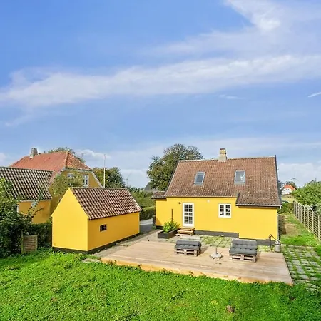 Taet Ved Holiday home Hasle