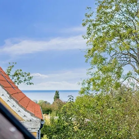 Taet Ved Holiday home